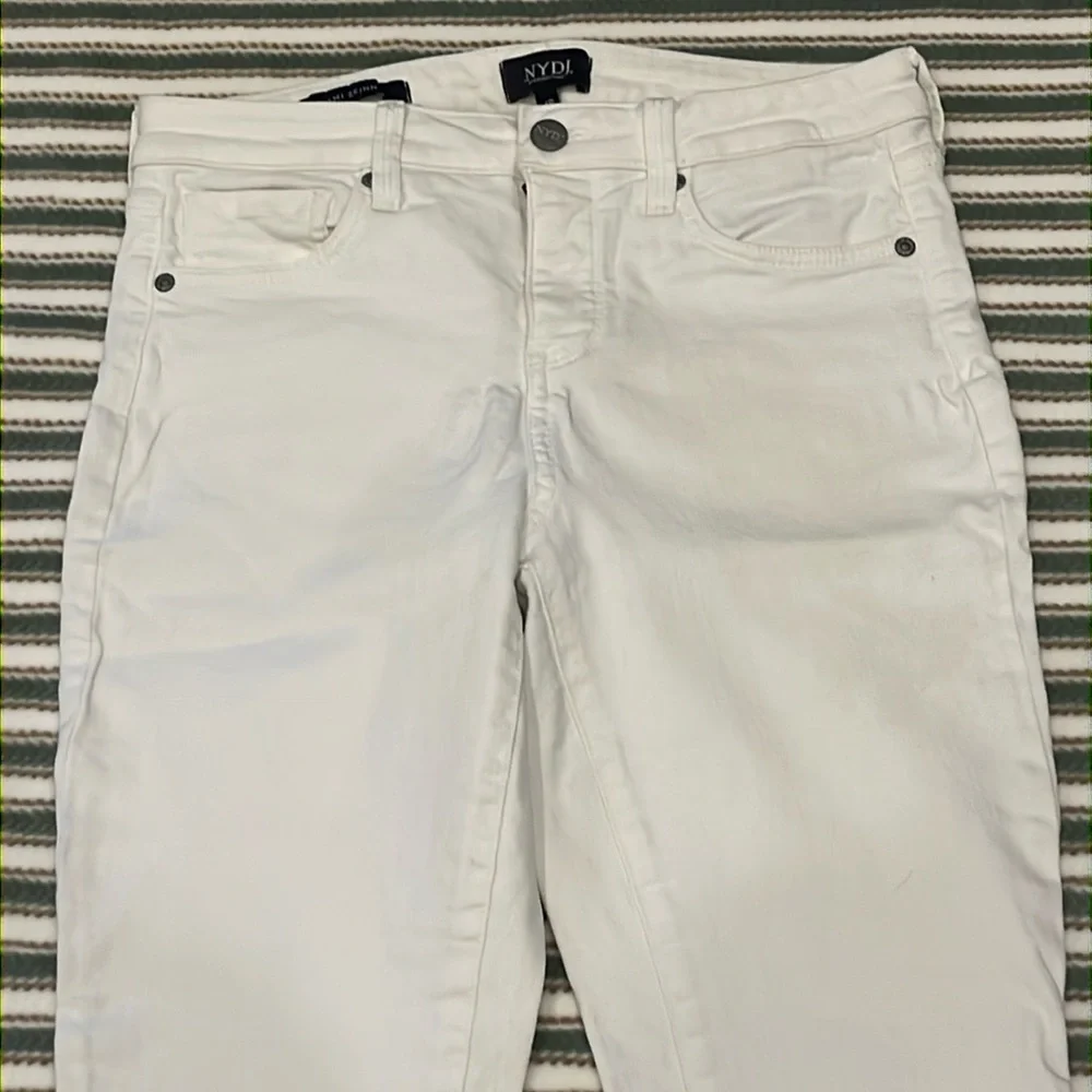 NYDJ Women’s Ami Skinny Jeans with LIFTXTUCK technology size 4P - Picture 3 of 9
